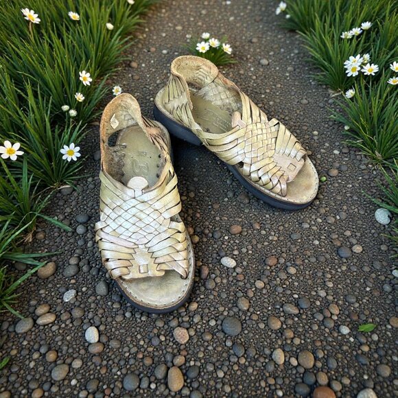 Brand X Shoes - Brand X Mexican Huaraches Gold Green Woven Leather Size 6.5